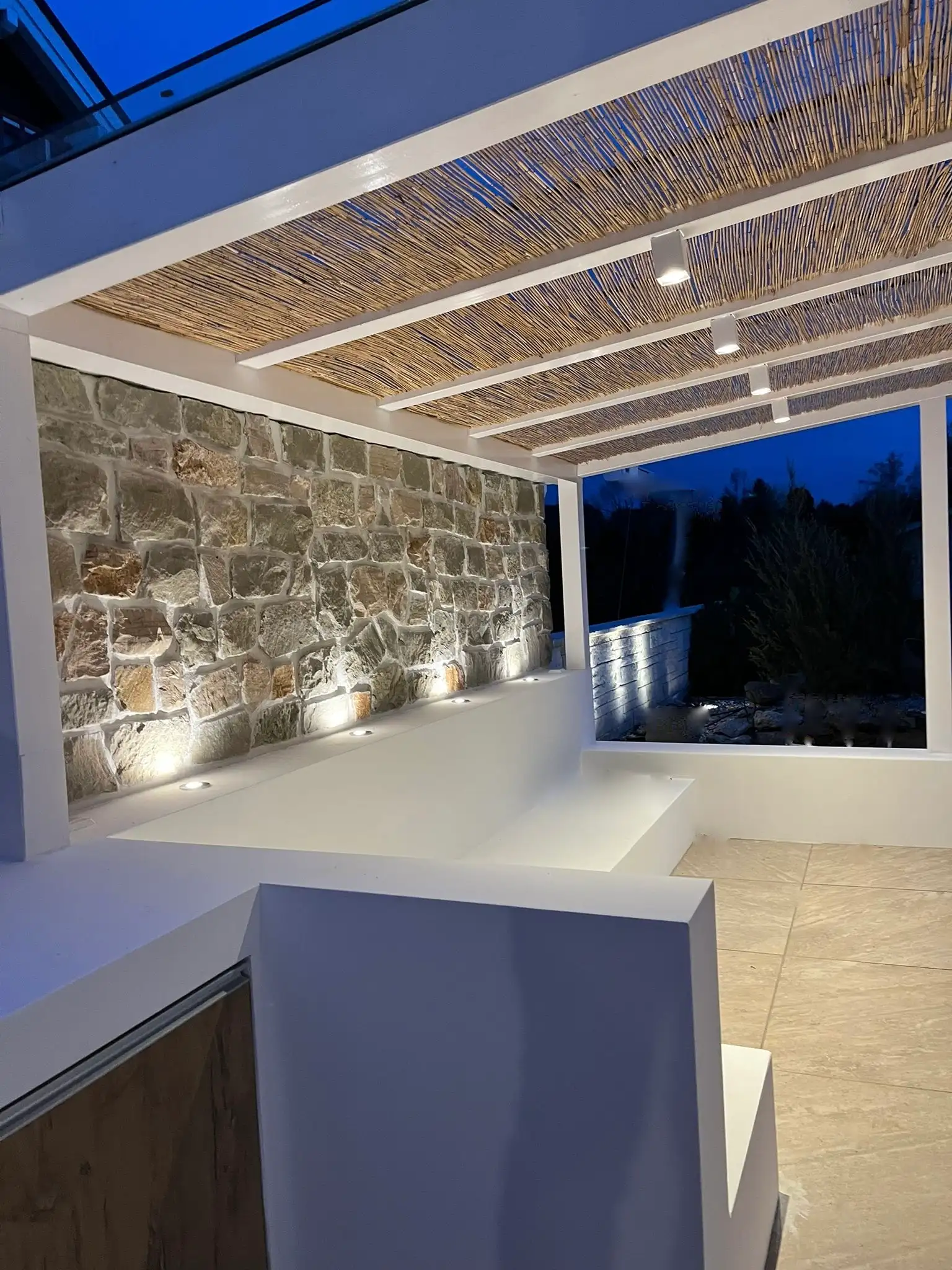 Pergola mit Lounge, Berg